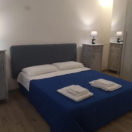 Delcicer Casa Vacanze O Camera Privata กาลาตีนา ภายนอก รูปภาพ