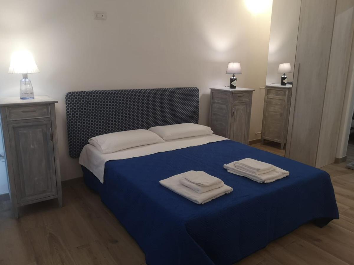 Delcicer Casa Vacanze O Camera Privata กาลาตีนา ภายนอก รูปภาพ