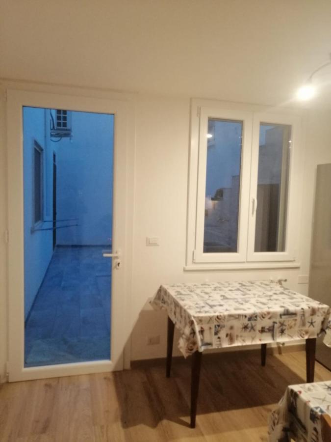Delcicer Casa Vacanze O Camera Privata กาลาตีนา ภายนอก รูปภาพ